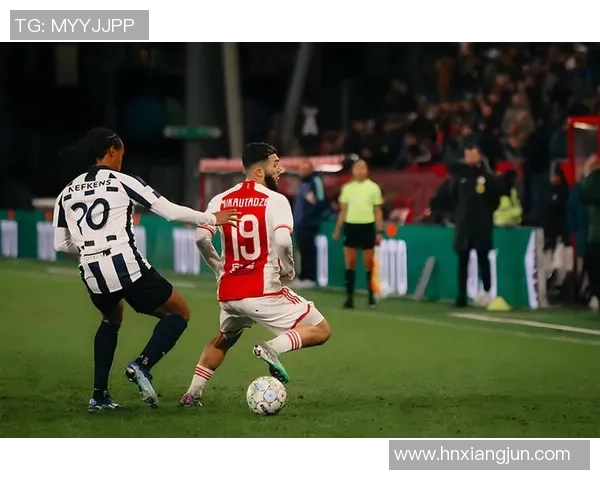 欧冠阿贾克斯对阵尤文图斯的比赛前瞻与胜负预测分析